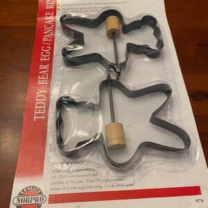 Norpro Teddy Bear Egg/Pancake Rings w Wooden Handle Non Stick Baking Cooking NIB